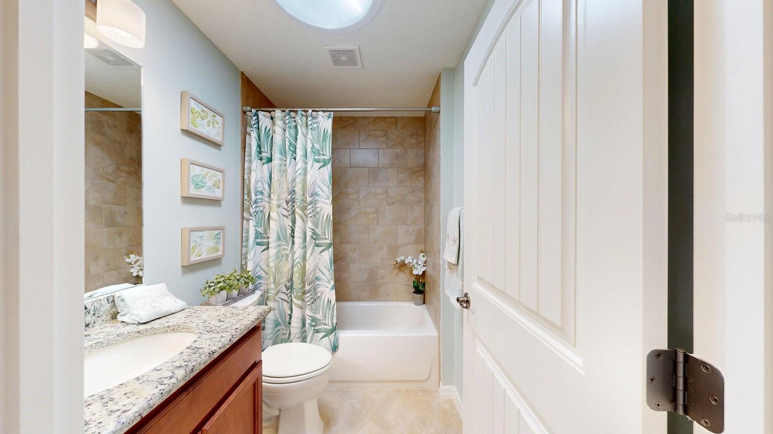 HIDDEN LAKES - Residential