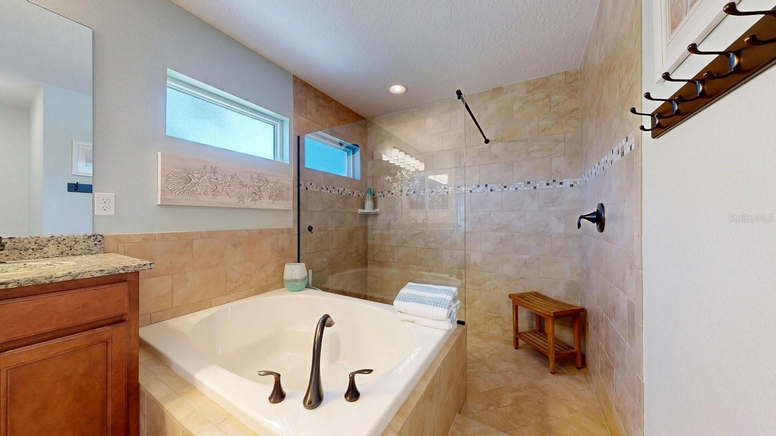 HIDDEN LAKES - Residential