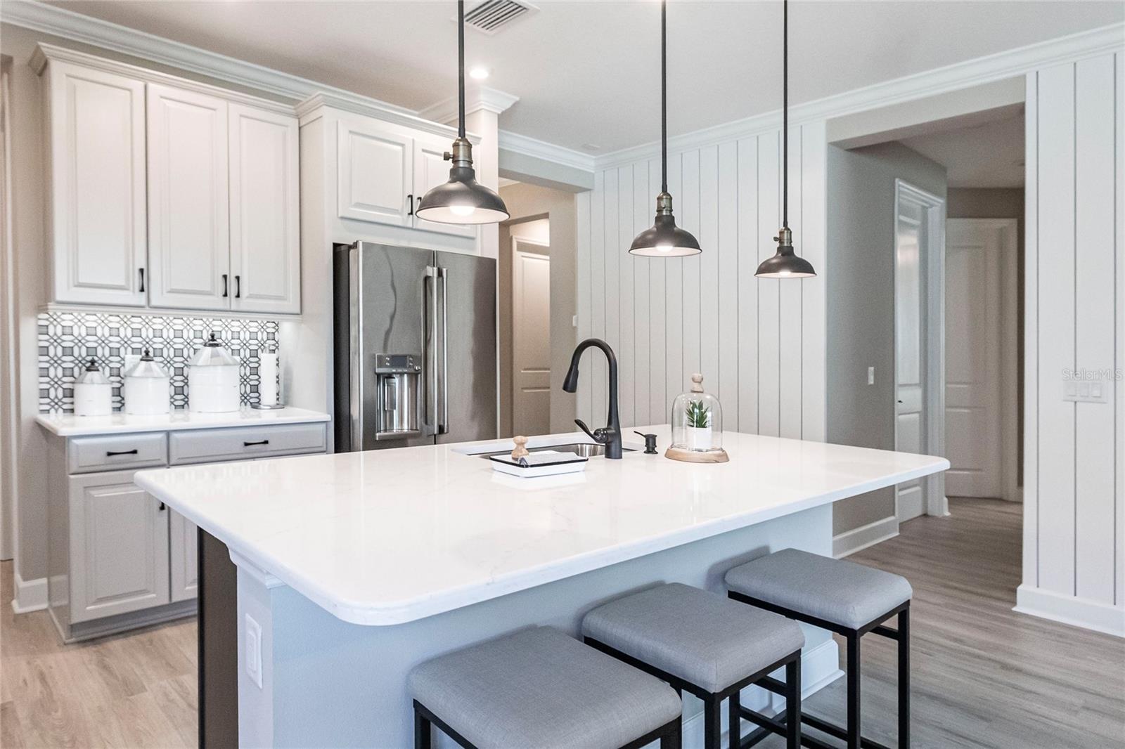 PARK EAST AT AZARIO PH I SUBPH A & B - Residential Lease