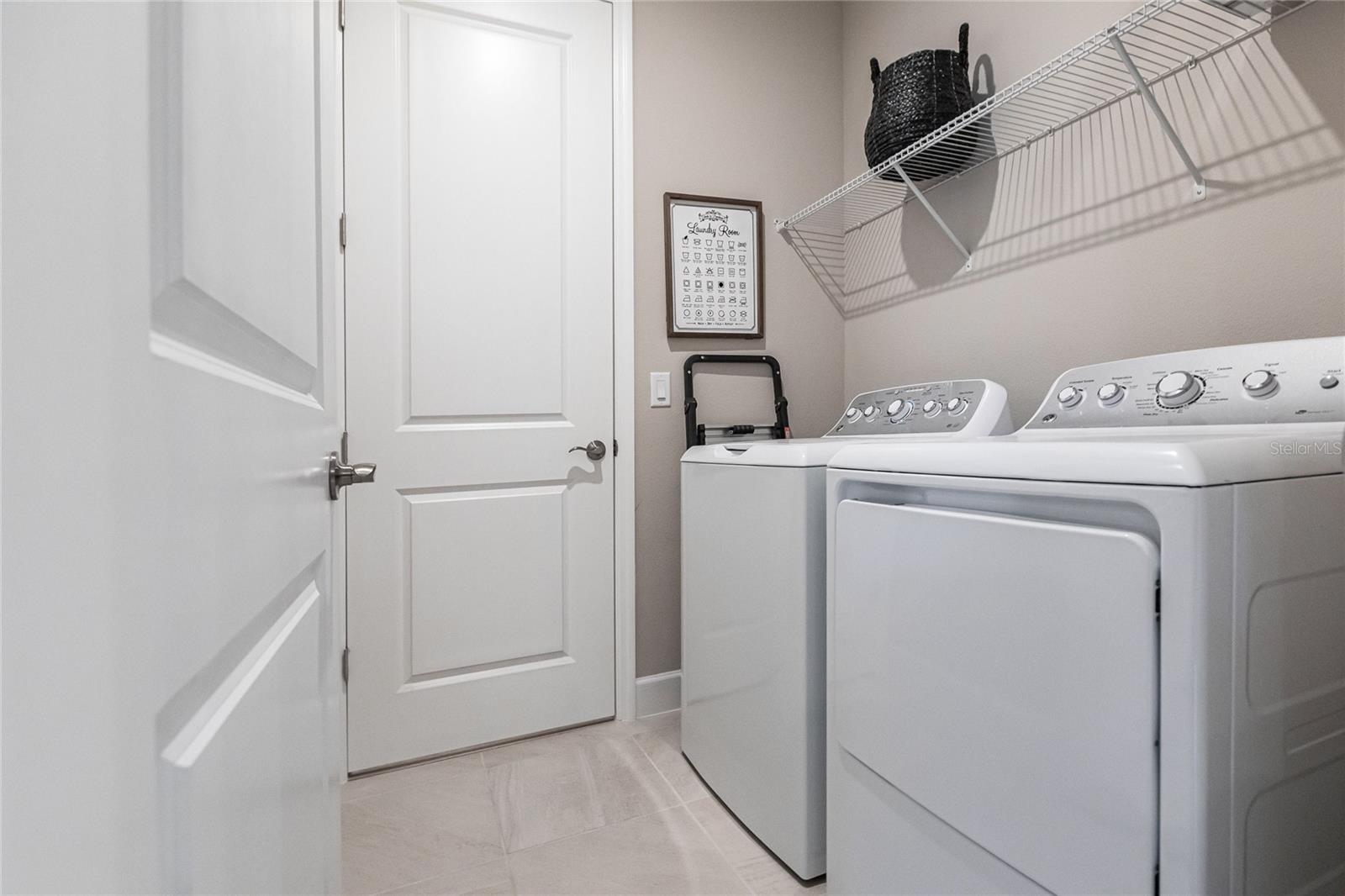 PARK EAST AT AZARIO PH I SUBPH A & B - Residential Lease