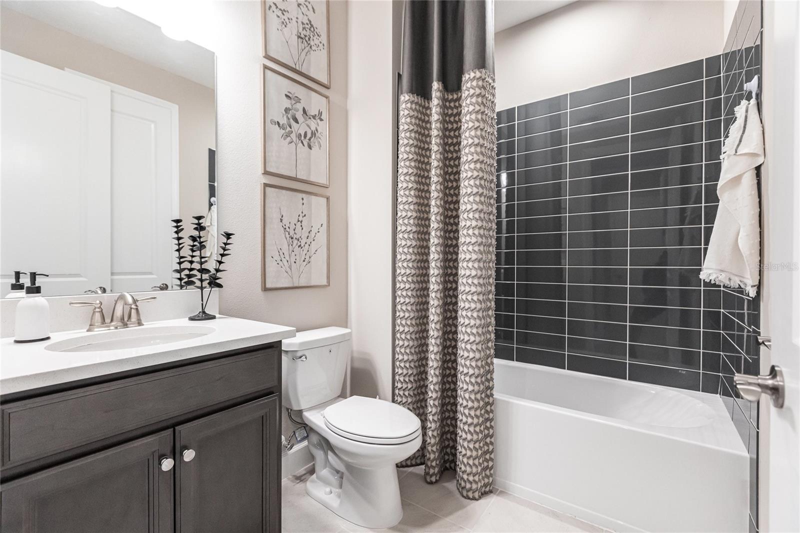 PARK EAST AT AZARIO PH I SUBPH A & B - Residential Lease