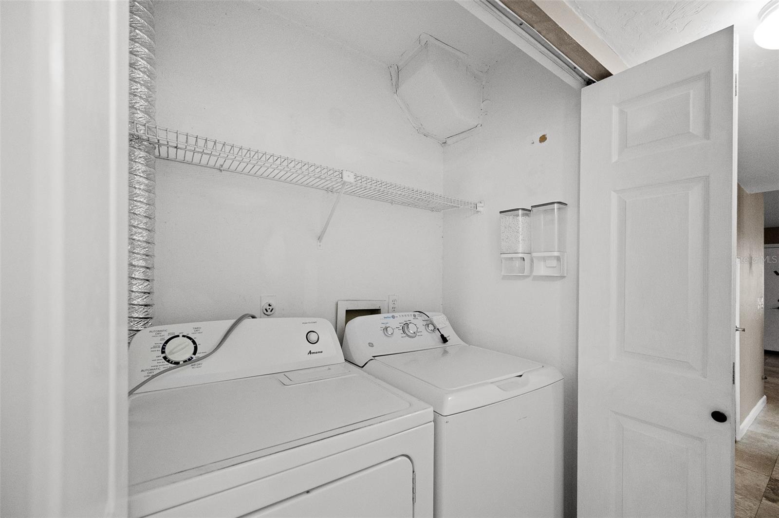 GRANTWOOD CONDO PH I - Residential