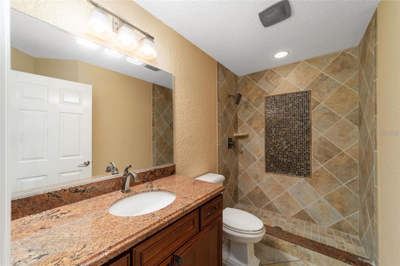 SILVER SPGS SHORES - Residential Lease