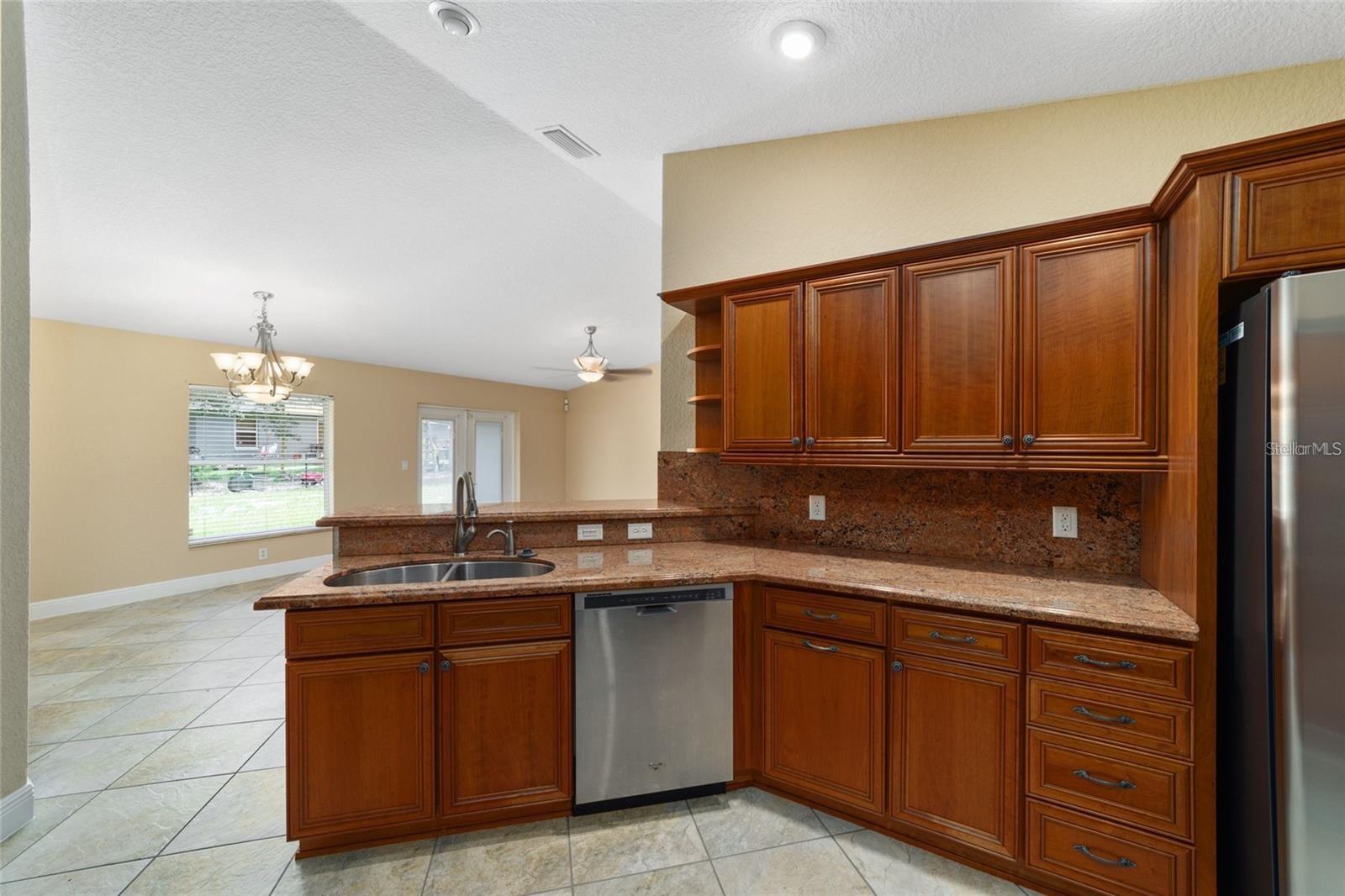 SILVER SPGS SHORES - Residential Lease