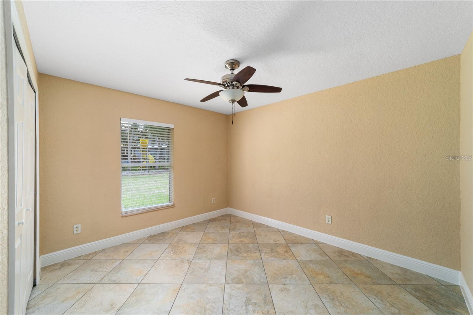 SILVER SPGS SHORES - Residential Lease