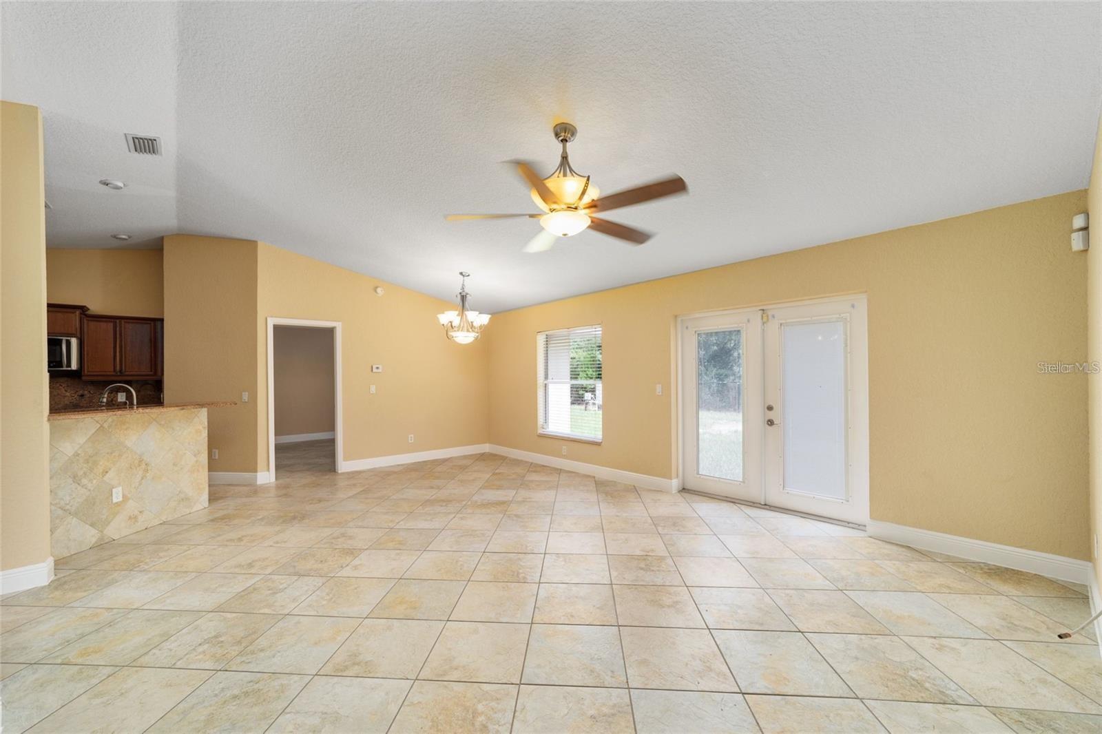 SILVER SPGS SHORES - Residential Lease