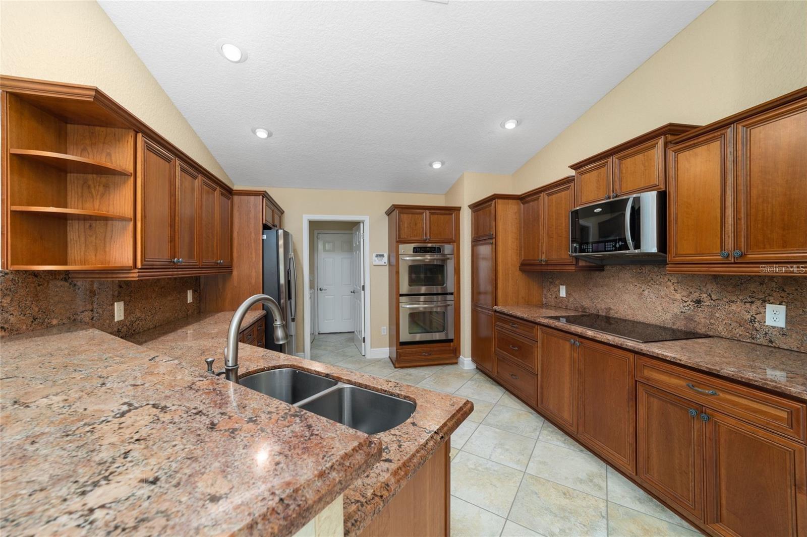 SILVER SPGS SHORES - Residential Lease