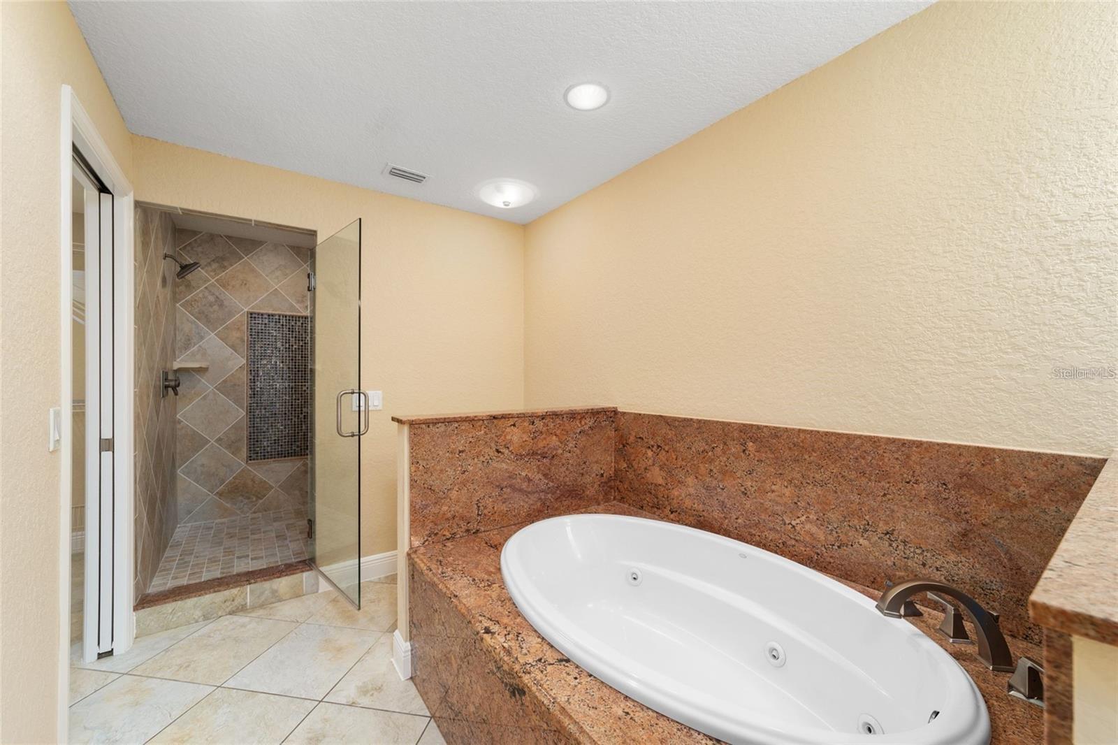 SILVER SPGS SHORES - Residential Lease