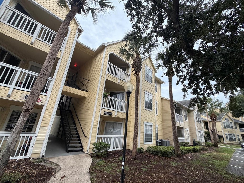Photo of 1037 S Hiawassee Road #2824, Orlando, FL 32835 (MLS # S5159151)