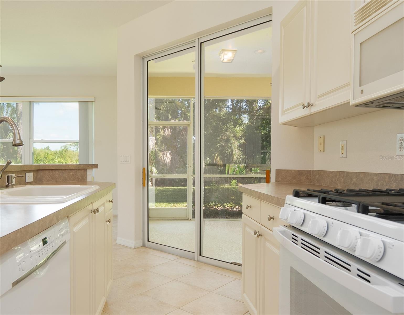 LAKESIDE PLANTATION - Residential