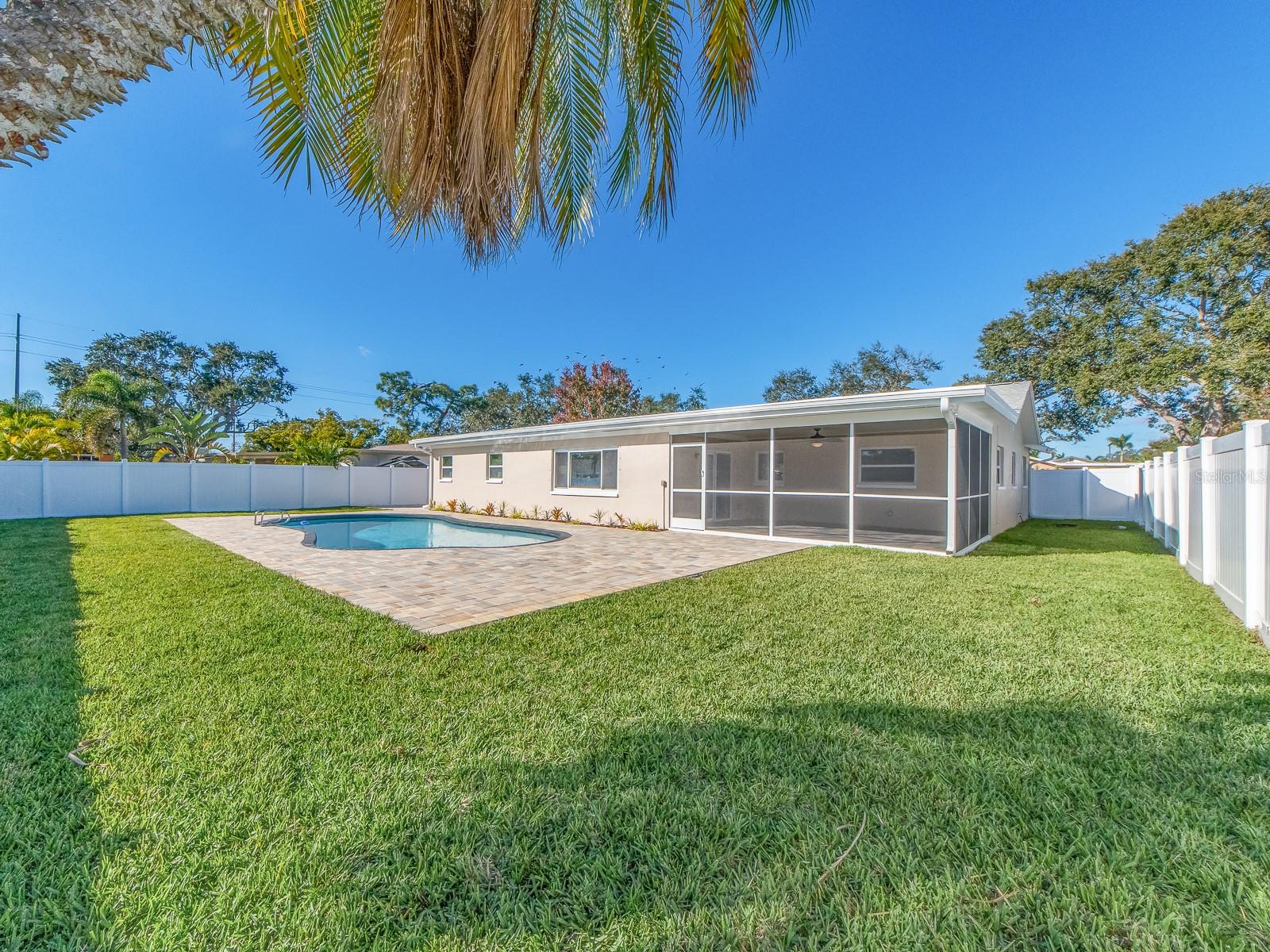 COLONIAL WOODLAND SUB - Residential