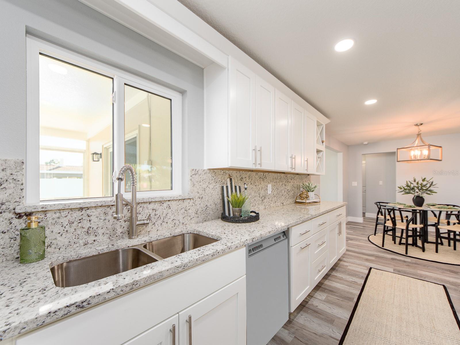 COLONIAL WOODLAND SUB - Residential