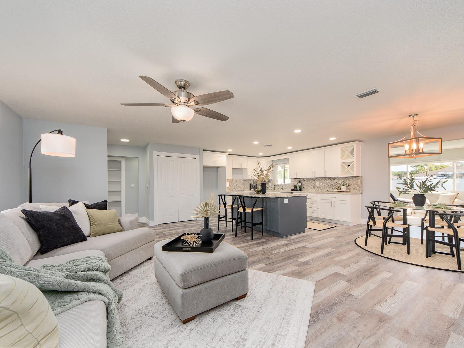 COLONIAL WOODLAND SUB - Residential