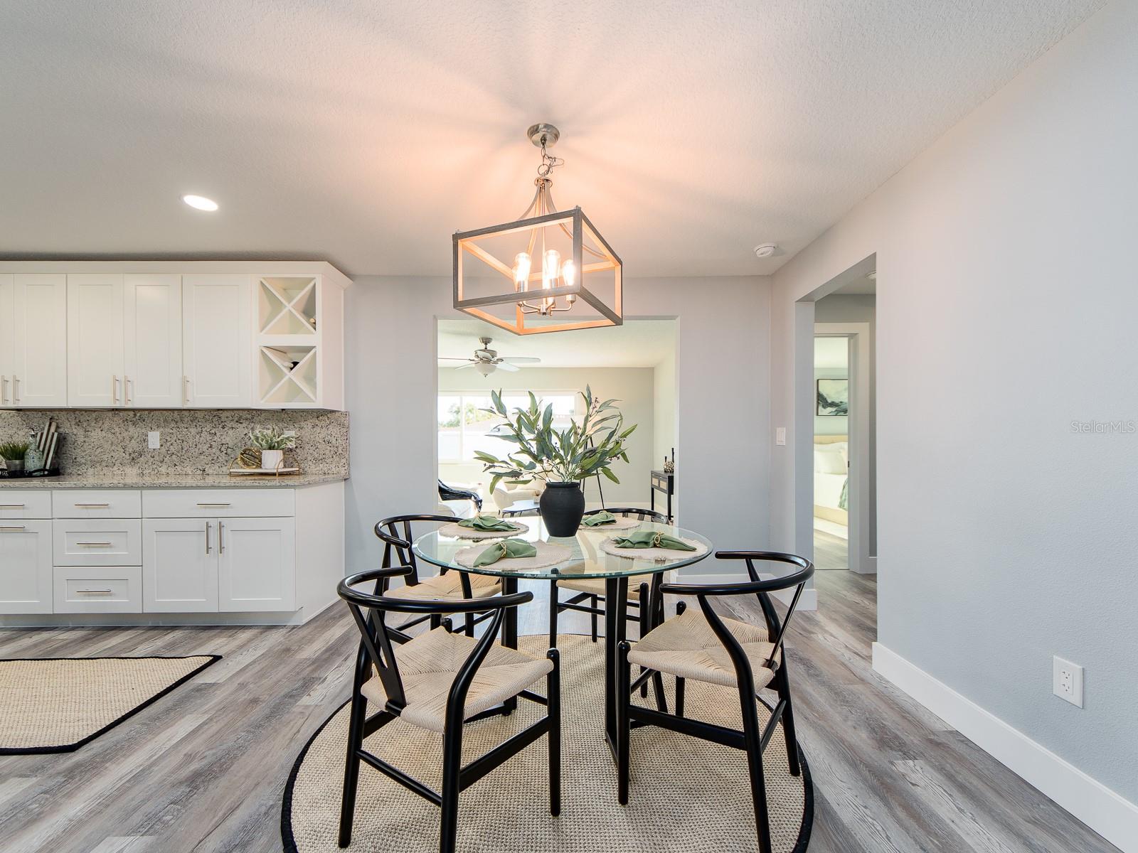 COLONIAL WOODLAND SUB - Residential