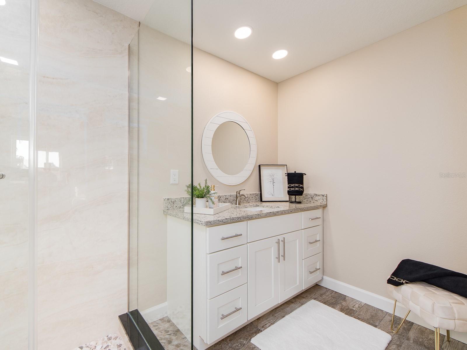 COLONIAL WOODLAND SUB - Residential