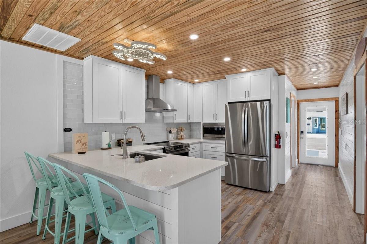 18 SEASIDE COURT