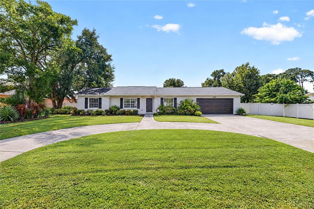 Photo of 8904 W Flora Street, Tampa, FL 33615 (MLS # TB8562685)