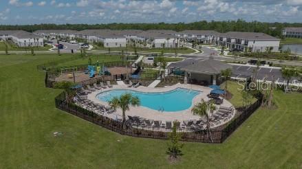 THE TOWNS AT FIRETHORN - Residential