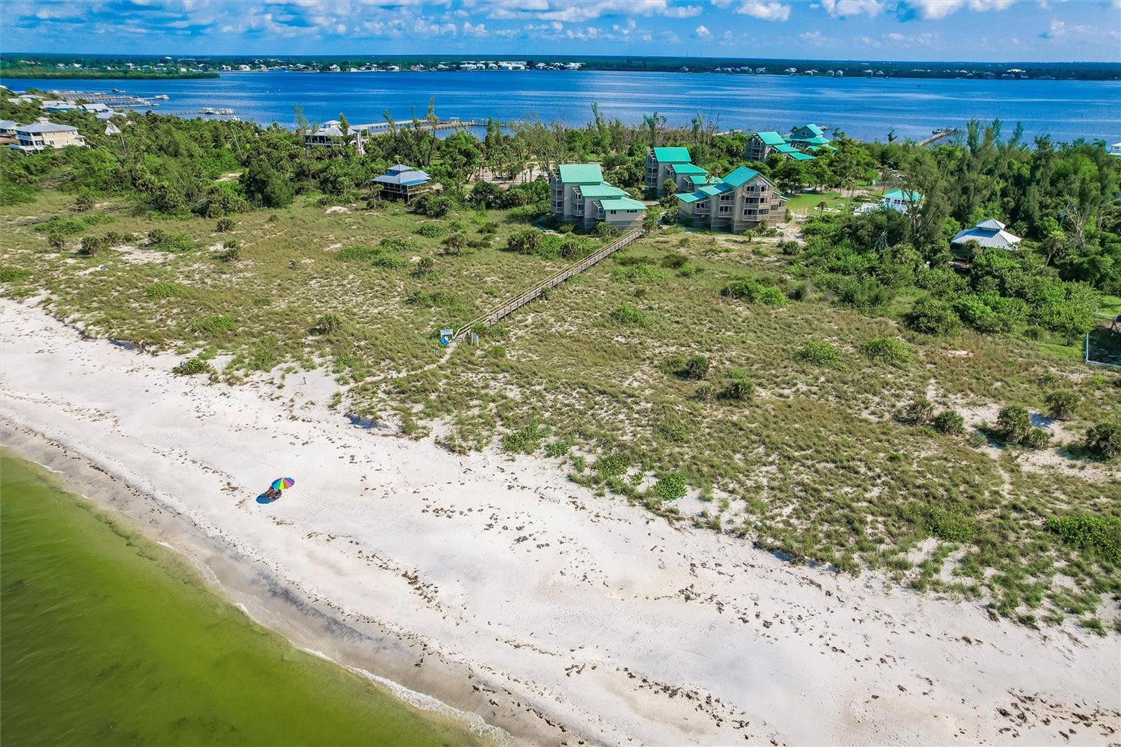 PLACIDA BEACH PH 03 BLDG 02 - Residential