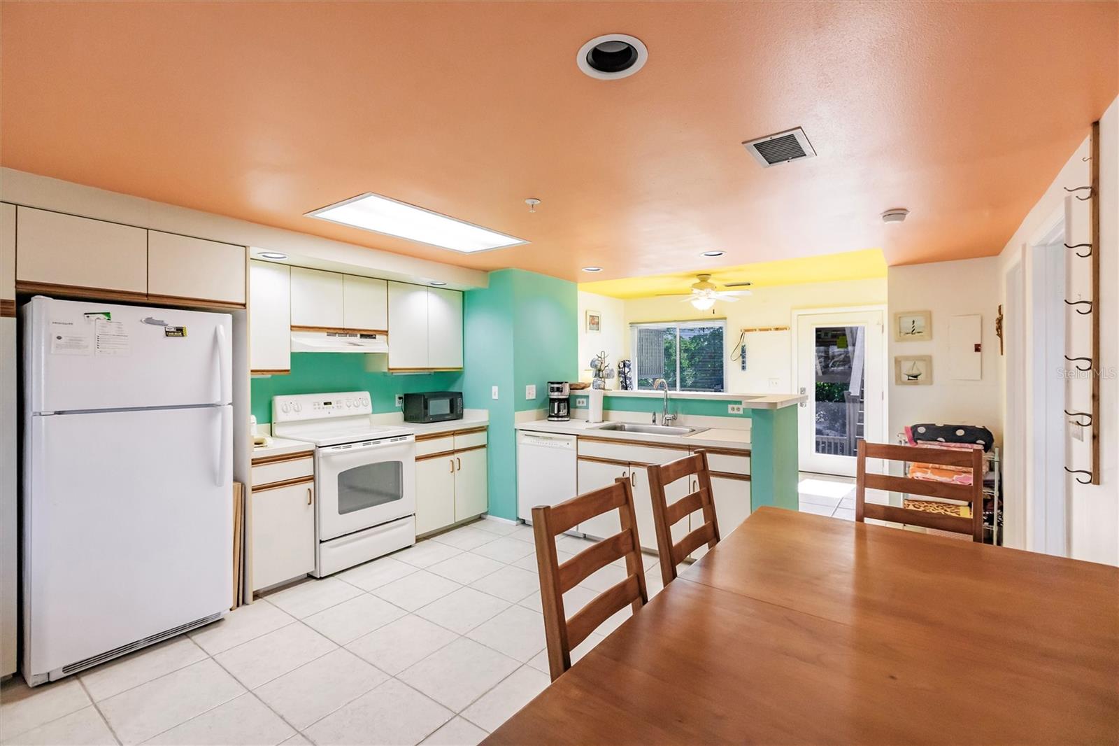 PLACIDA BEACH PH 03 BLDG 02 - Residential