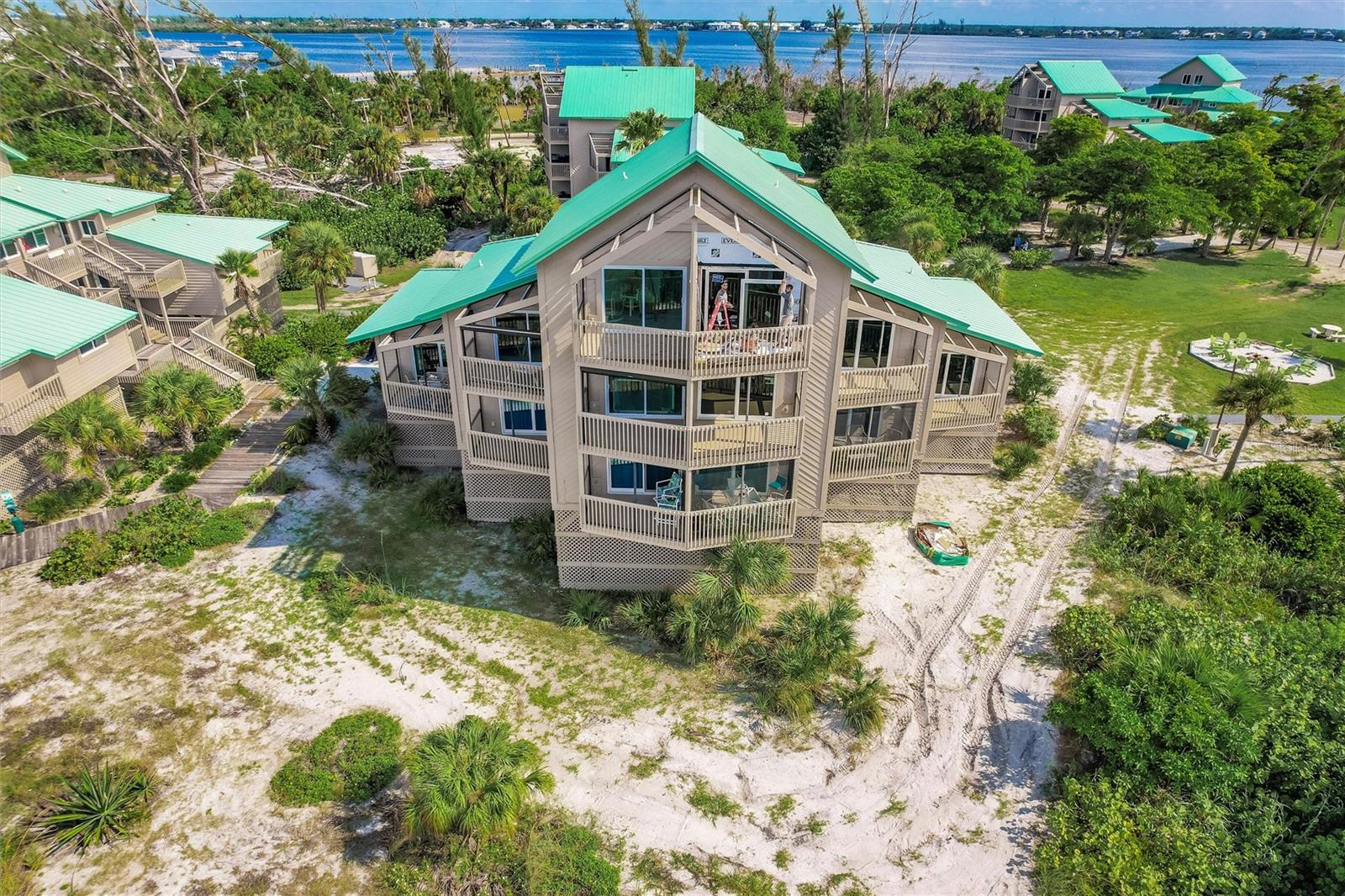 PLACIDA BEACH PH 03 BLDG 02 - Residential