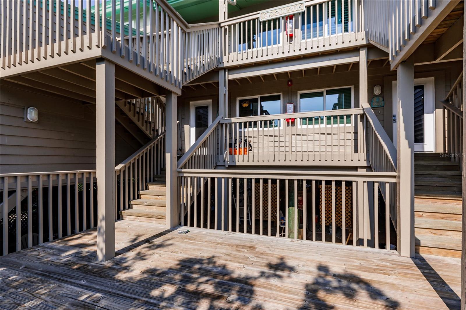 9200 LITTLE GASPARILLA 203