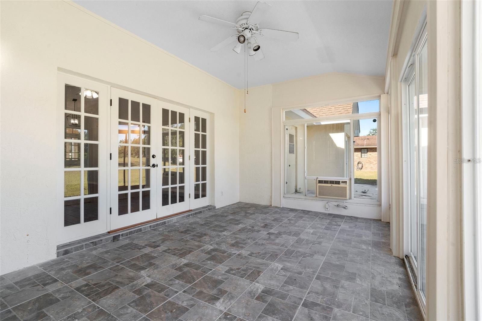 ERROL ESTATE - Residential