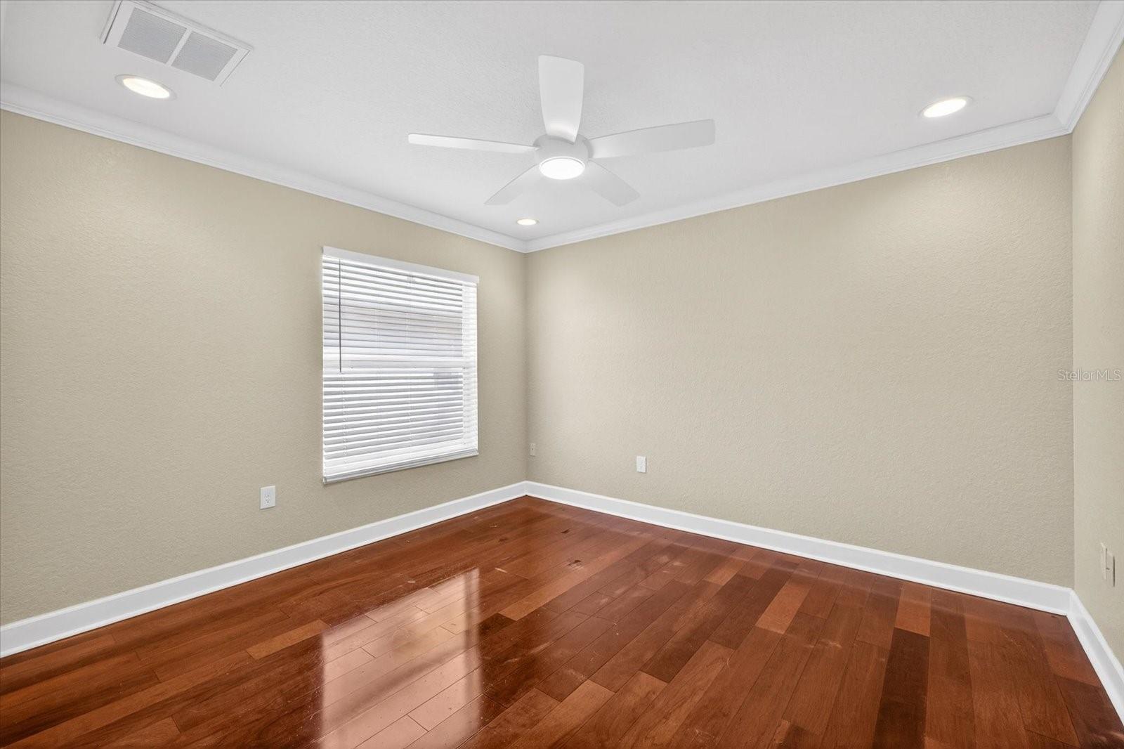 WILDERNESS PARK - Residential