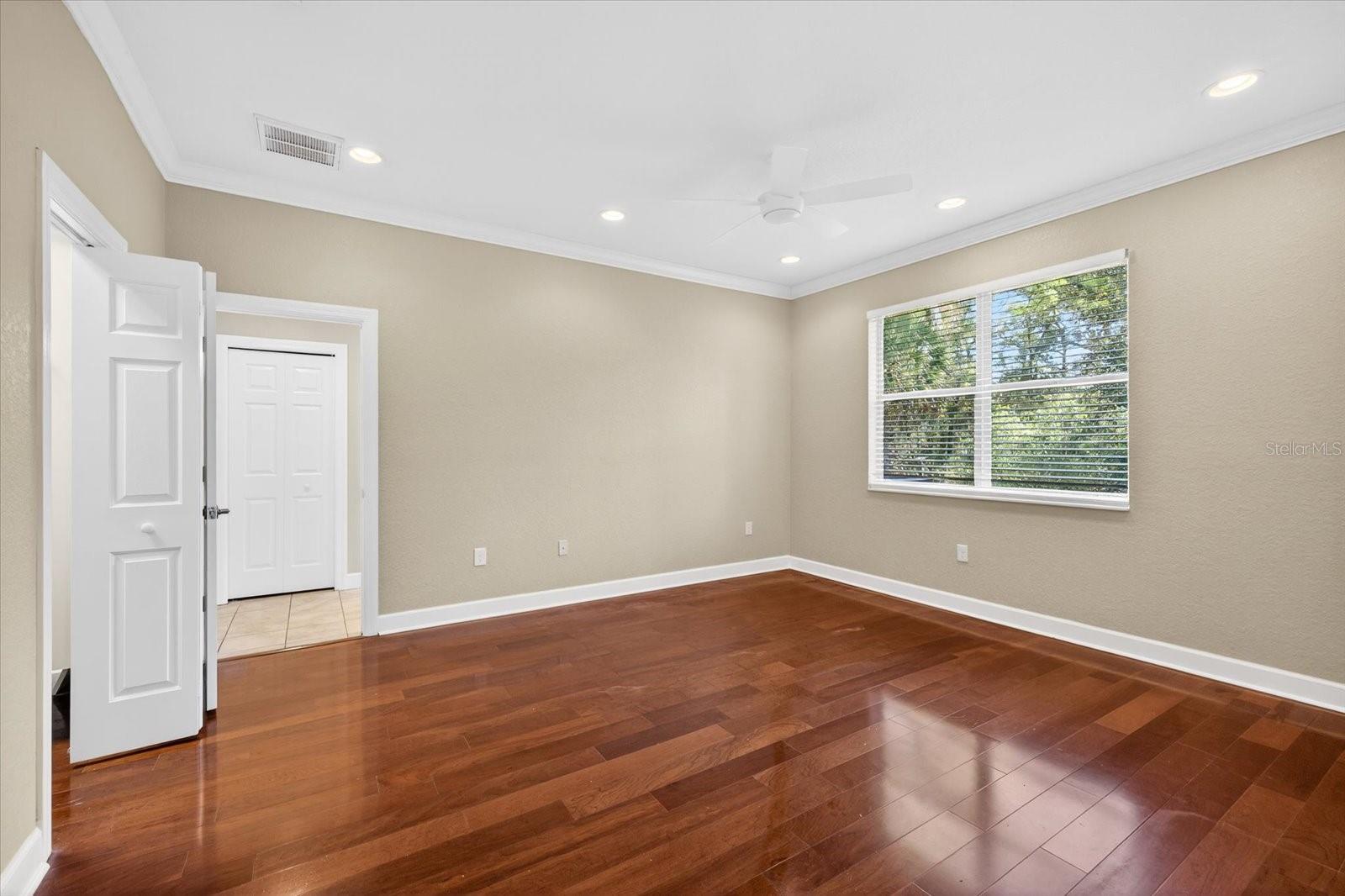 WILDERNESS PARK - Residential