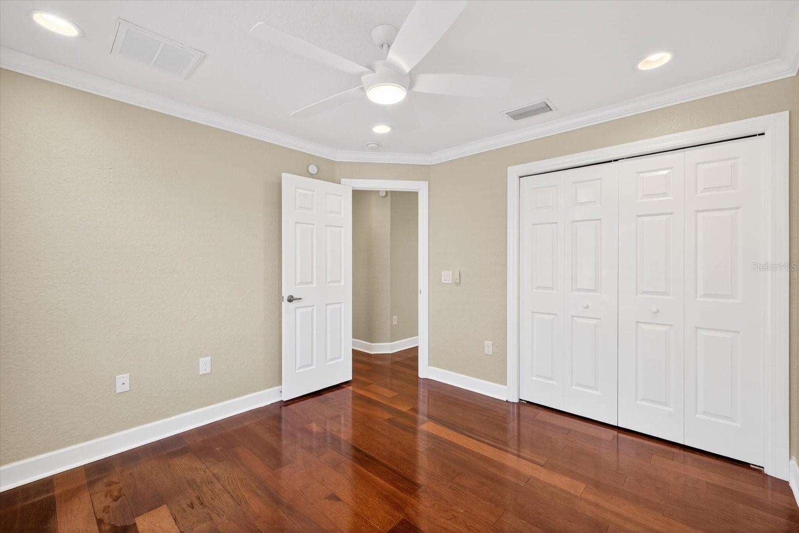 WILDERNESS PARK - Residential