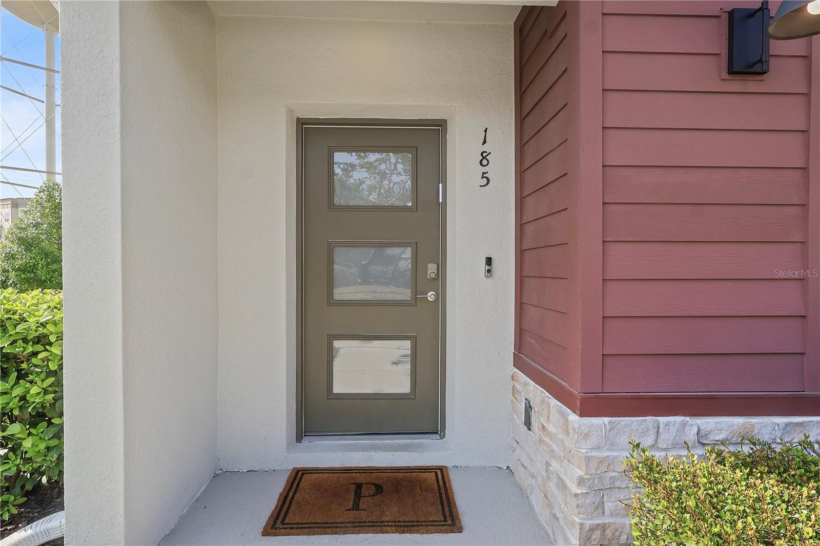 185 E WARREN AVENUE