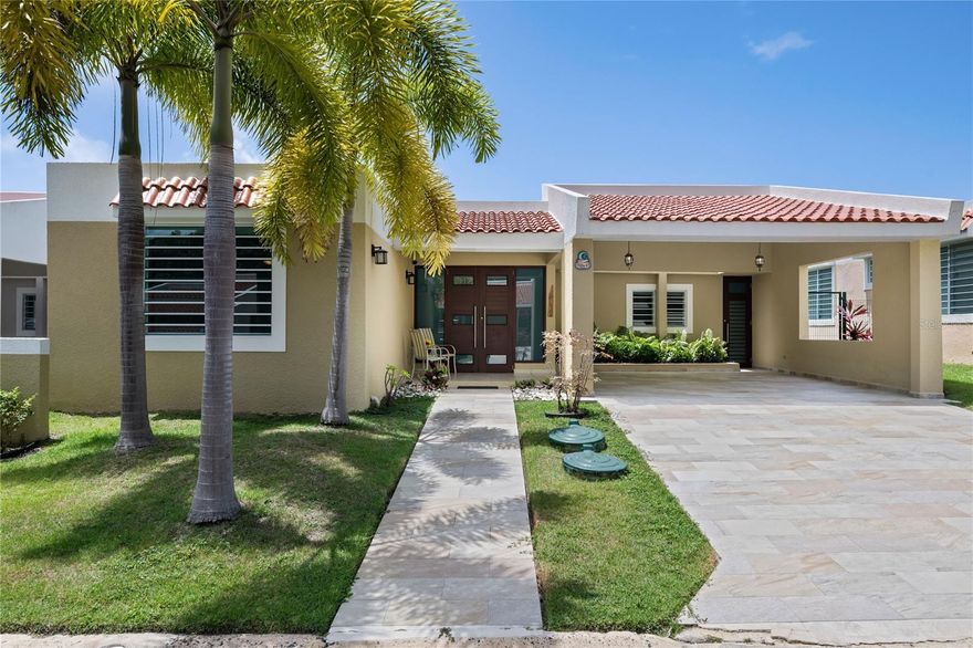 Charming Single-Level Home for Sale  - Villa Franca II, Palmas del Mar.
Welcome to this beautiful one-level residence featuring 4 spacious bedrooms and 2.5 bathrooms, 1,700 sq ft, thoughtfully designed for comfort and easy living. The home boasts a fully equipped kitchen with open areas for living, dining, and entertaining, plus a covered terrace and a large backyard perfect for relaxation or family gatherings.
This move-in-ready property comes complete with appliances, furnishings, a generator, and a solar water heater. Nestled in a quiet, family-friendly community, it’s the perfect place to call home.