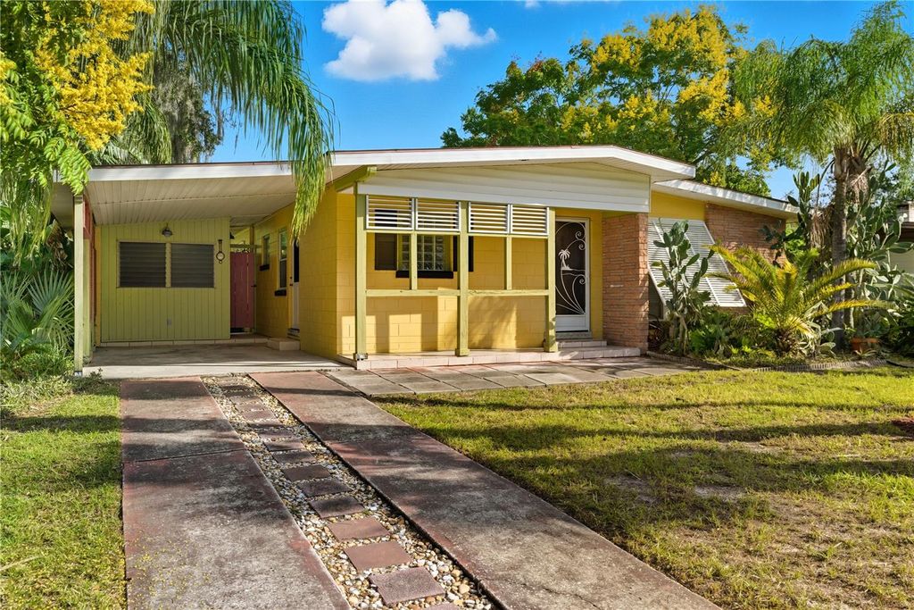 Photo of 205 E Kentucky Avenue, Deland, FL 32724 (MLS # V4945238)