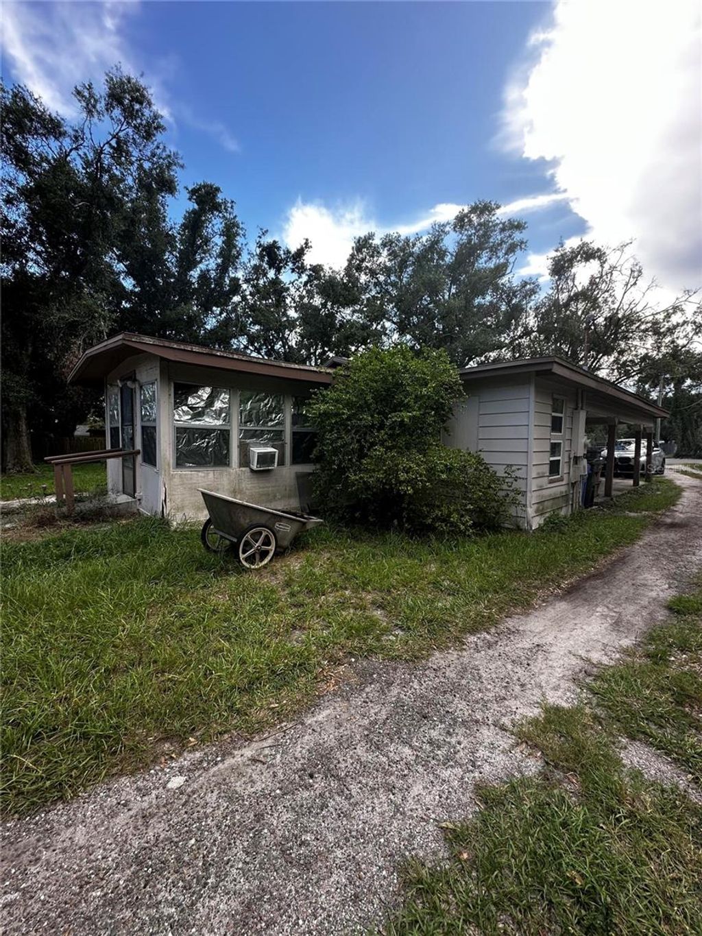 Photo of 10004 Vaughn Street, Gibsonton, FL 33534 (MLS # O6326515)
