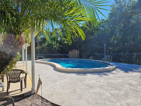 A home in PALM HARBOR