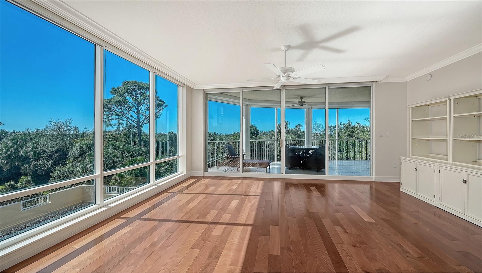 393 N POINT ROAD 301