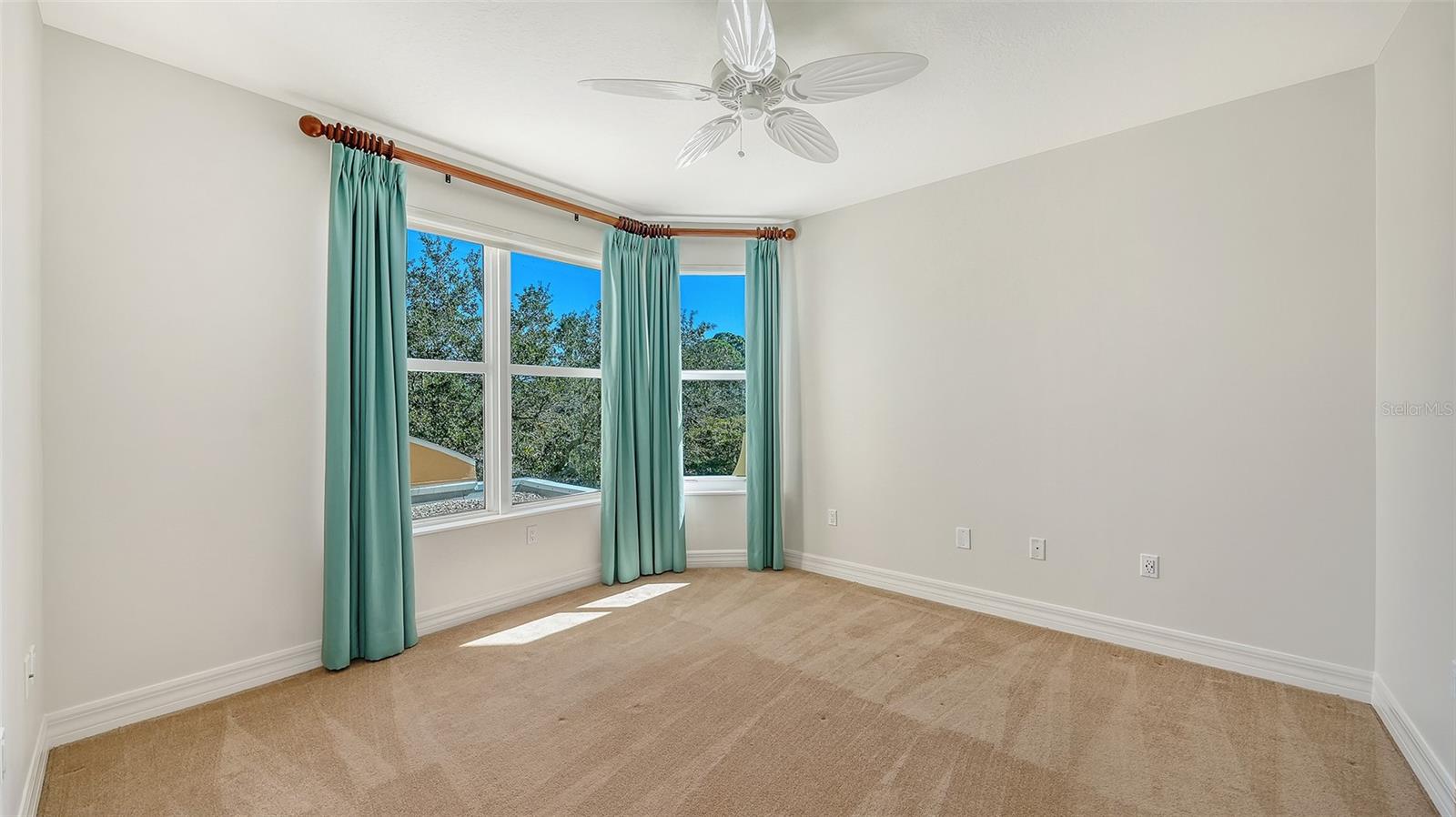 MERIDIAN AT THE OAKS PRESERVE - Residential