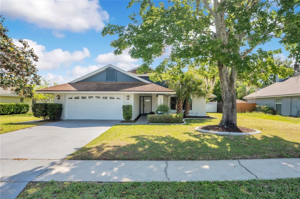 Photo of 2531 Abney Avenue, Orlando, FL 32833 (MLS # O6398692)