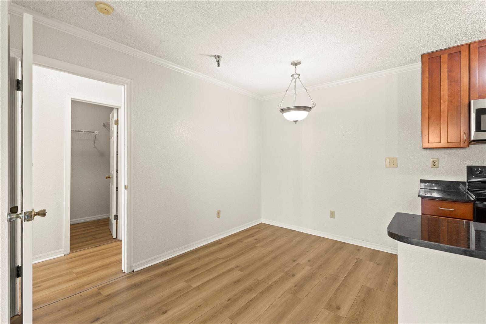 ITOPIA PRIVATE RESIDENCES CONDO - Residential