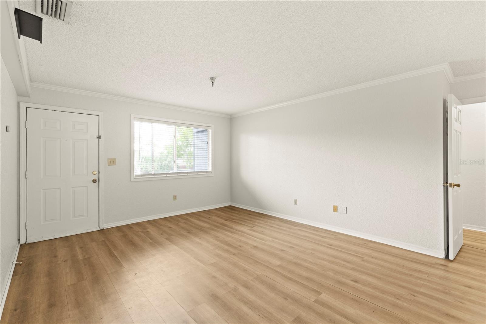 ITOPIA PRIVATE RESIDENCES CONDO - Residential