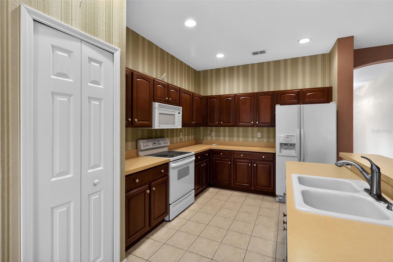 KEY VISTA PH 02 - Residential