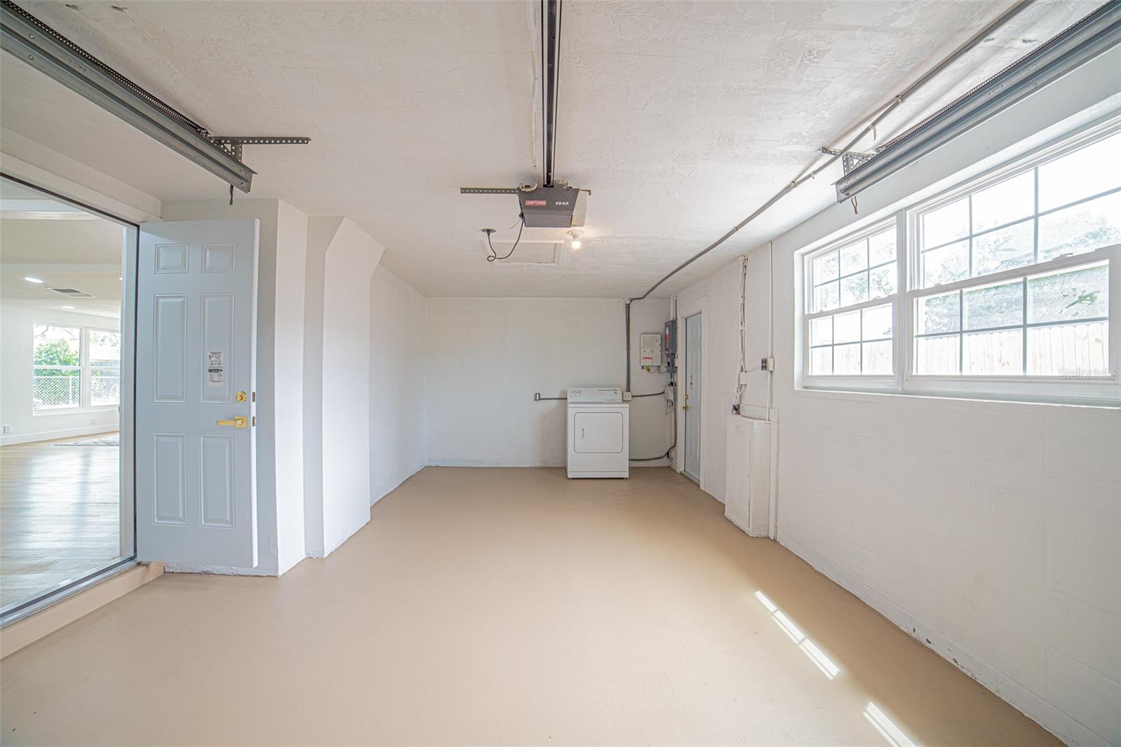 JASMINE LAKES - Residential