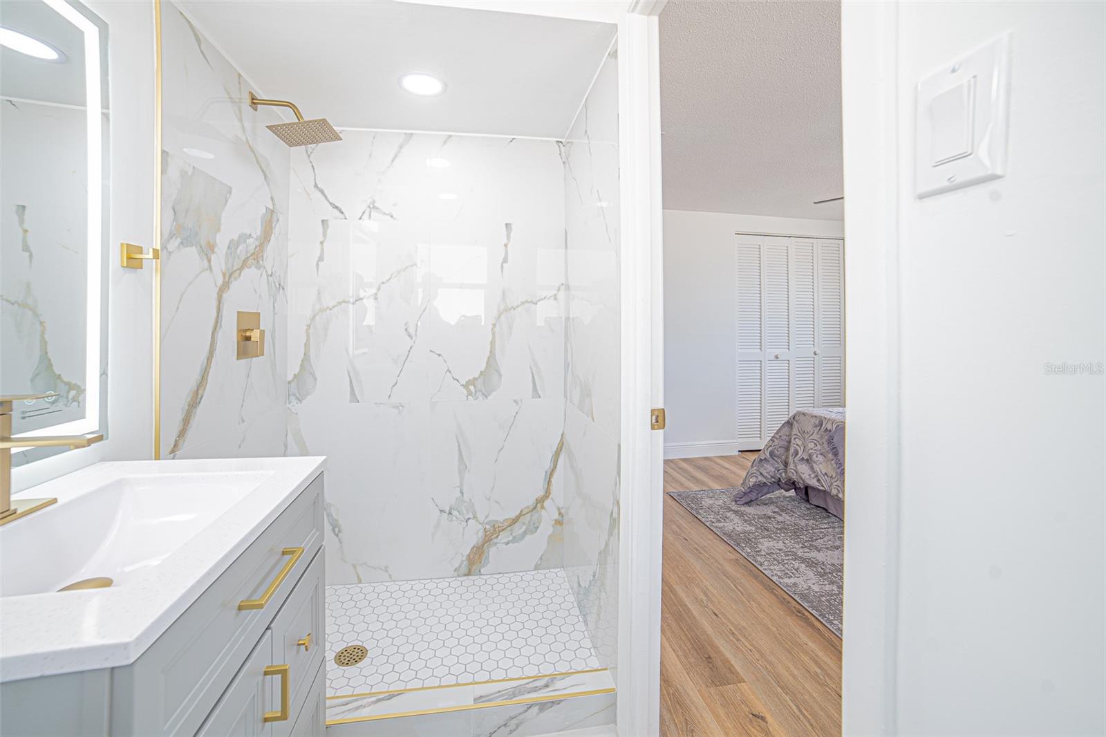 JASMINE LAKES - Residential