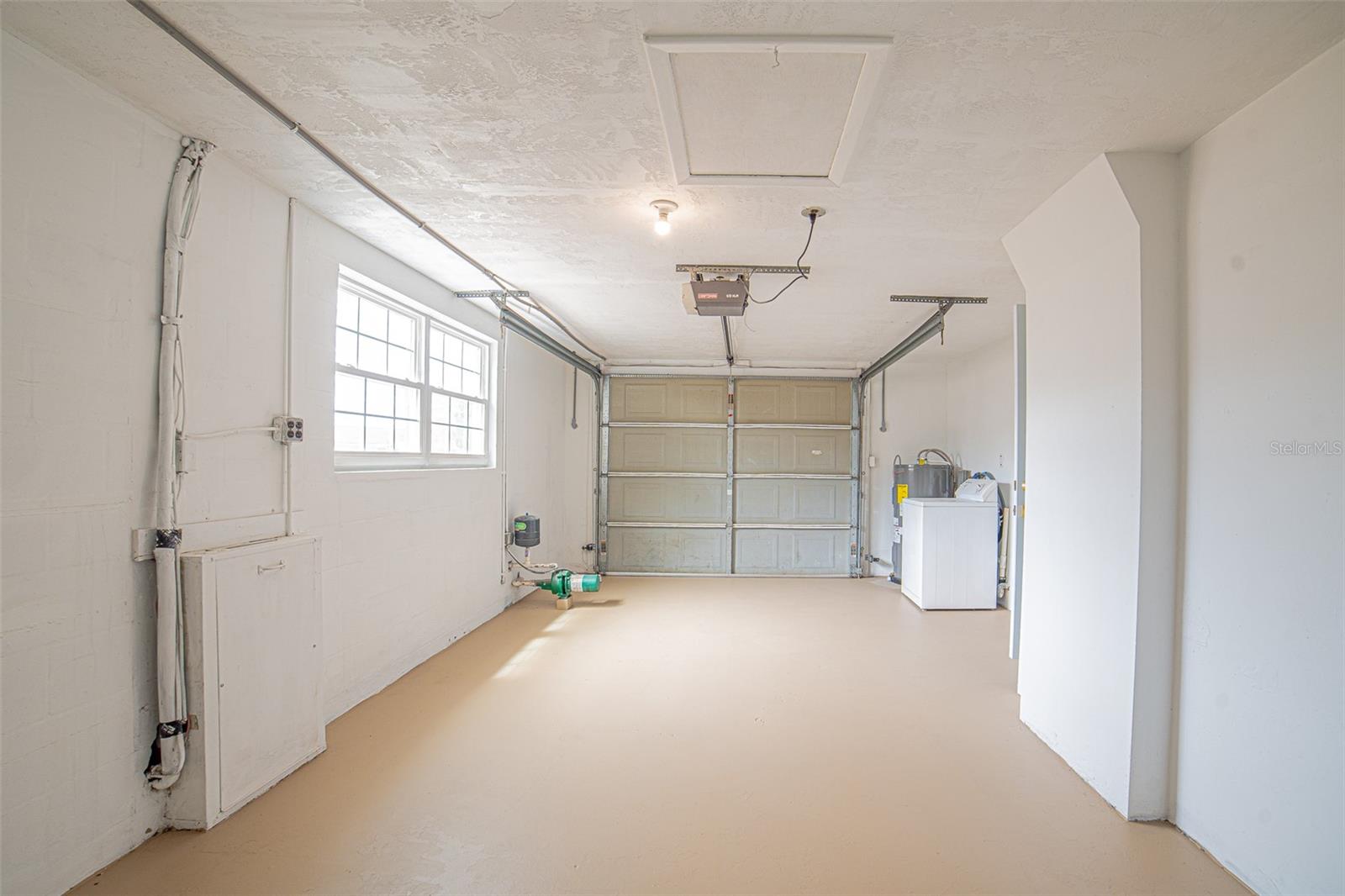 JASMINE LAKES - Residential