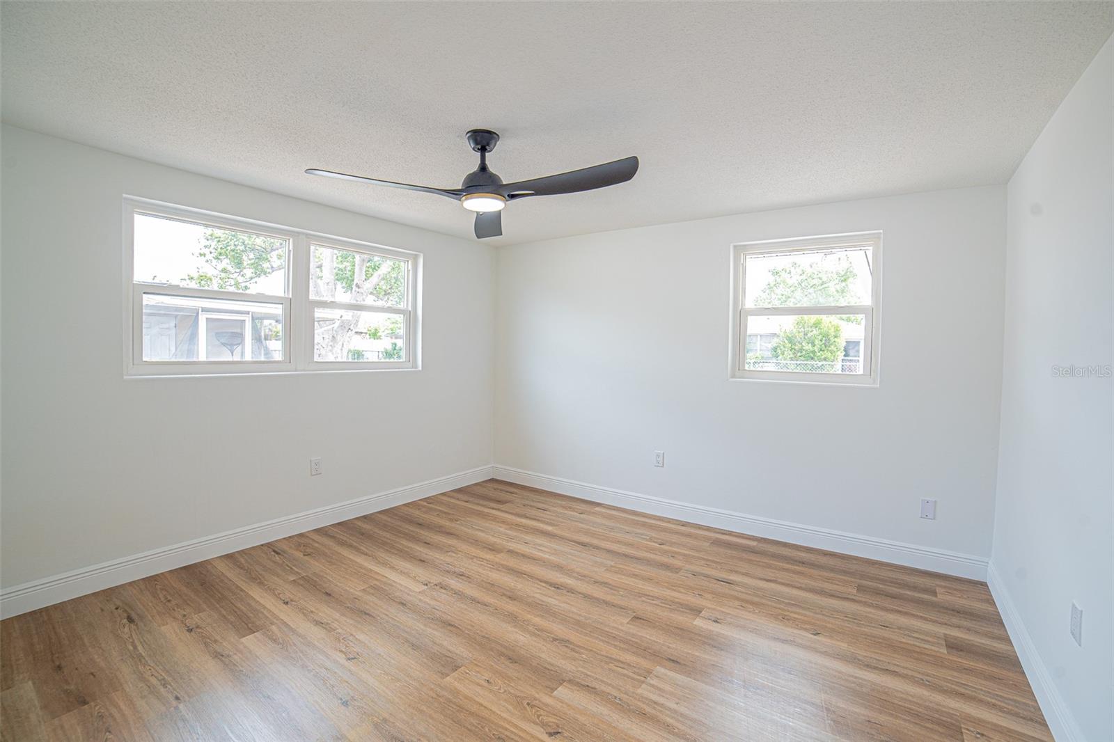 JASMINE LAKES - Residential