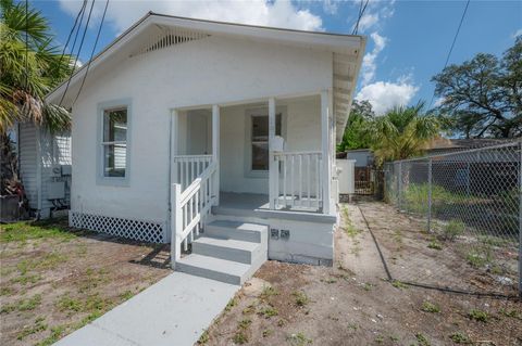 Photo of 1918 E 21st Avenue, Tampa, FL 33605 (MLS # TB8527578)