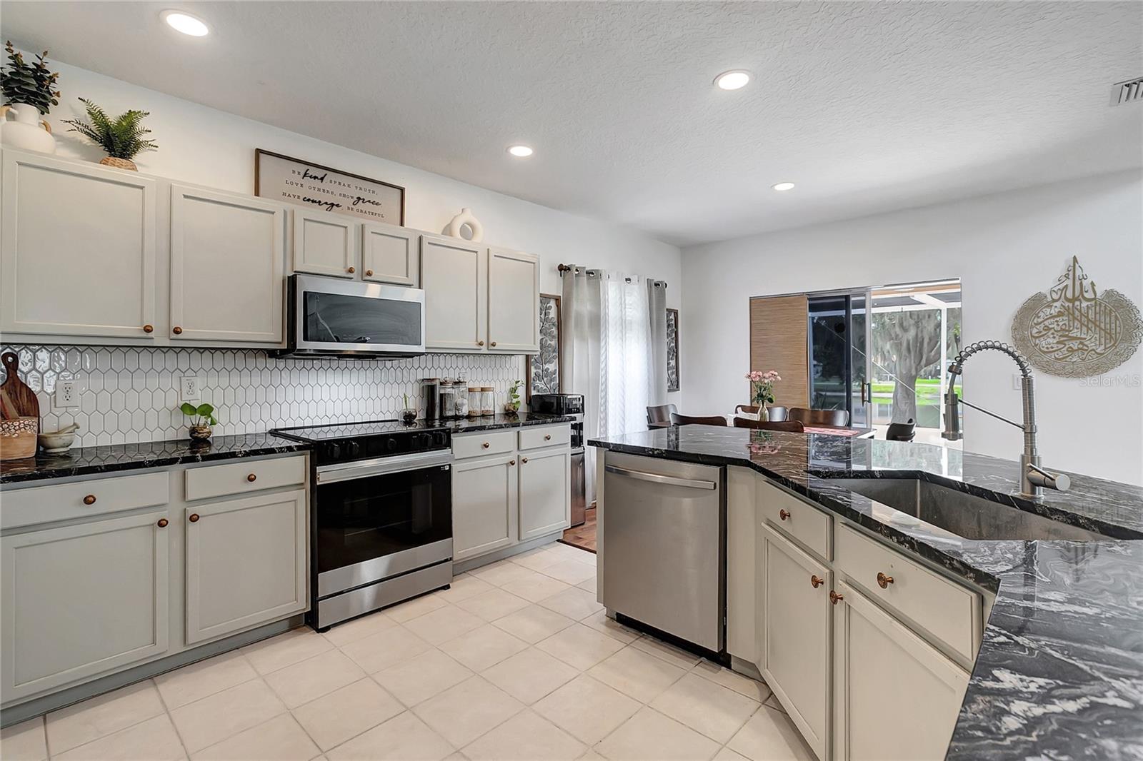 HERITAGE ISLES PH 1E UNIT 2 - Residential