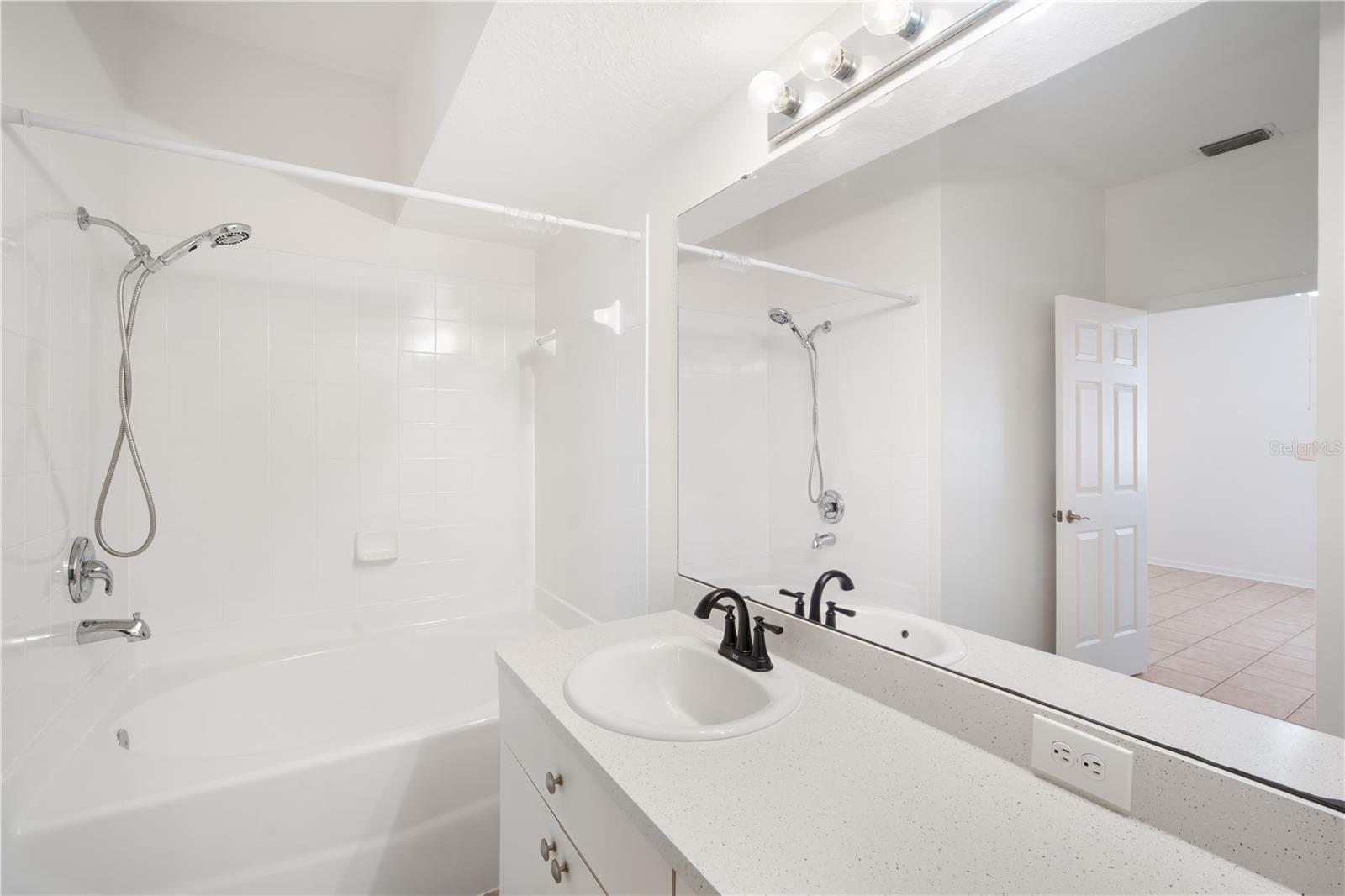 SOMERSET TRACT E - Residential Lease