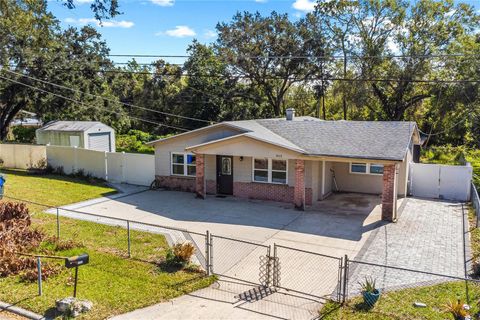 A home in LAKELAND