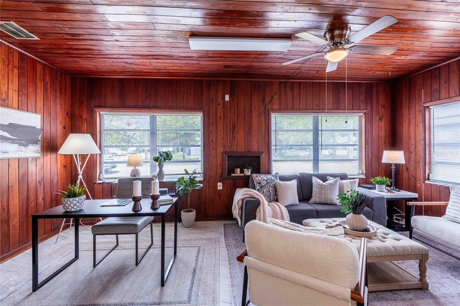 OAK GROVE SUB UNIT 1 - Residential